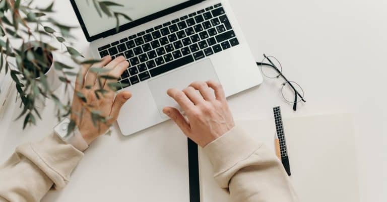 Quels sont les avantages des incubateurs de start-ups technologiques ?