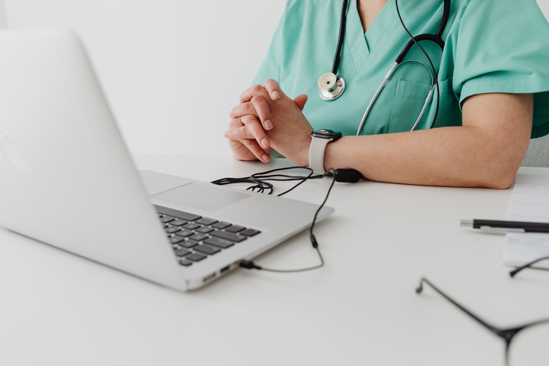 Comment l&rsquo;informatique médicale améliore-t-elle le suivi des patients ?