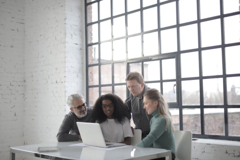 Comment les start-ups influencent-elles la transformation digitale des PME ?